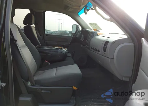 2007 Chevrolet Silverado 1500 Work Truck from USA, damaged, VIN 1GCEC19C87Z519688